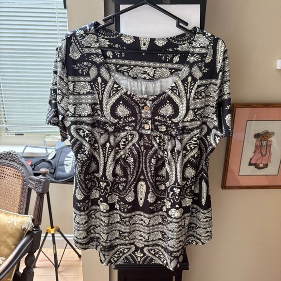 Empire-waist  "Swing" Top - Picture 2 of 6